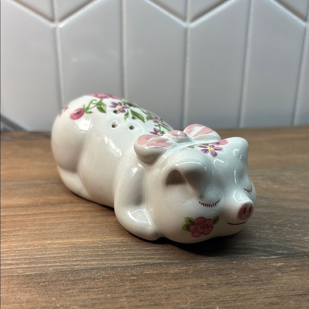 Vintage Floral Ceramic potpourri pig